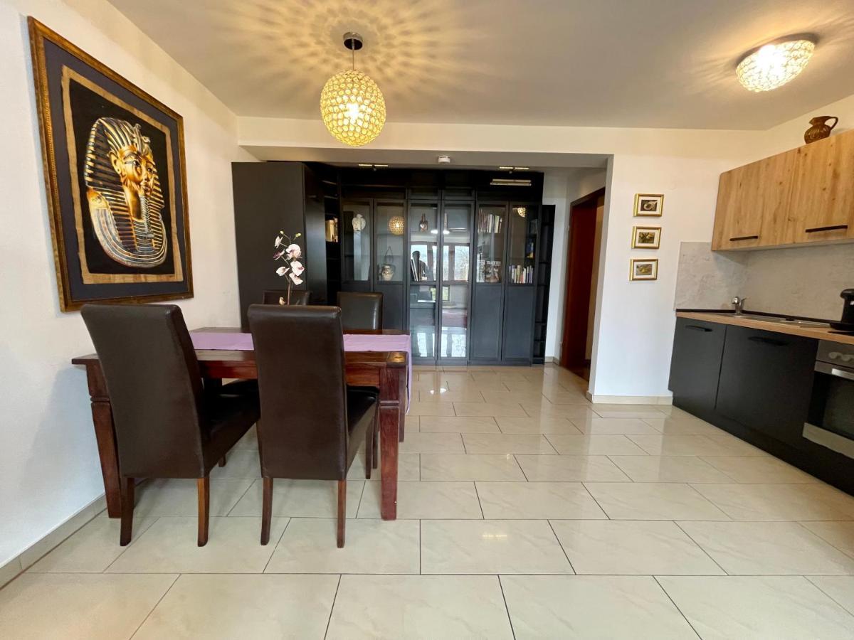 Wunderschoenes Apartment In Der Goldstadt Pforzheim Eksteriør billede