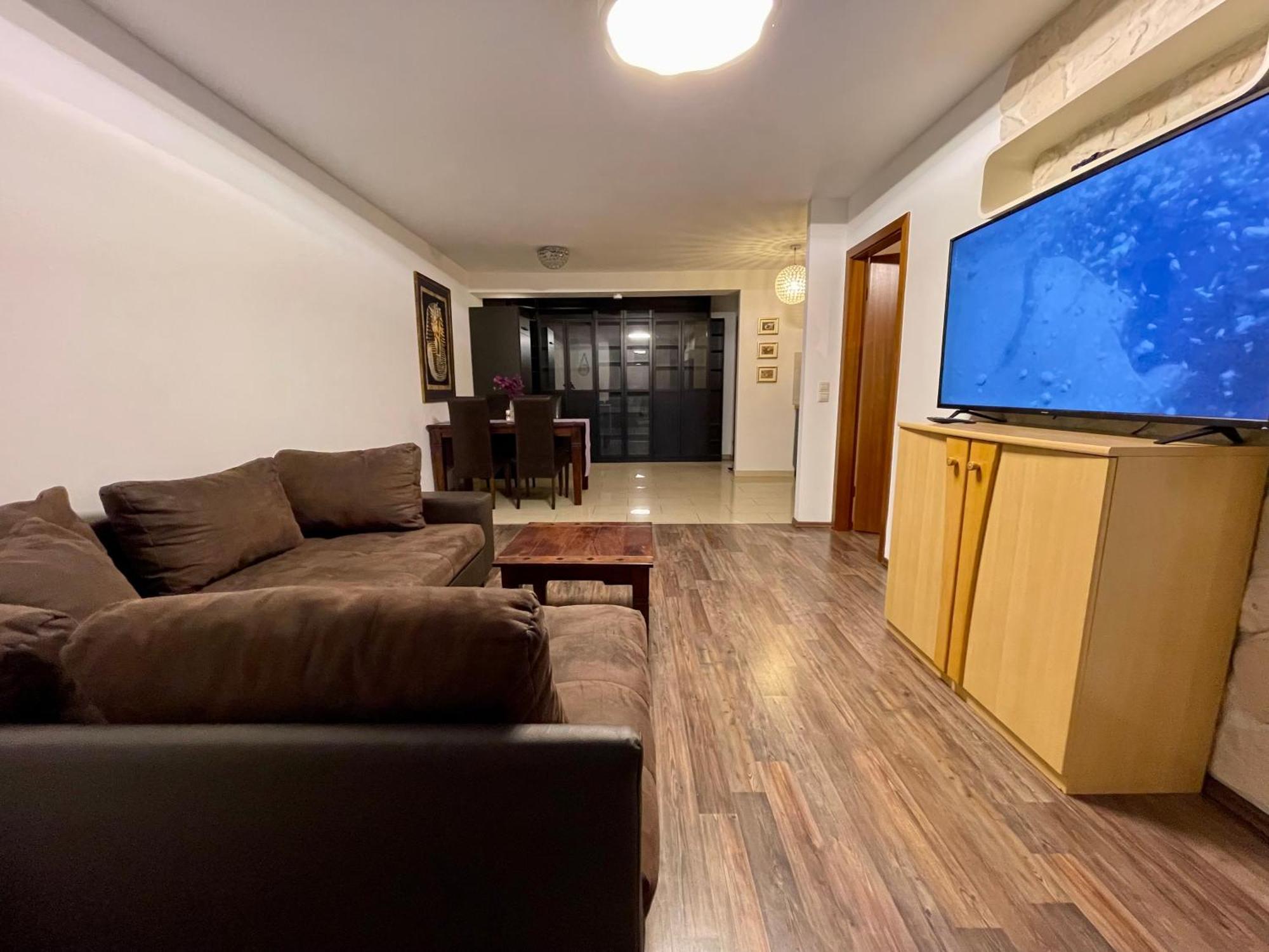 Wunderschoenes Apartment In Der Goldstadt Pforzheim Eksteriør billede