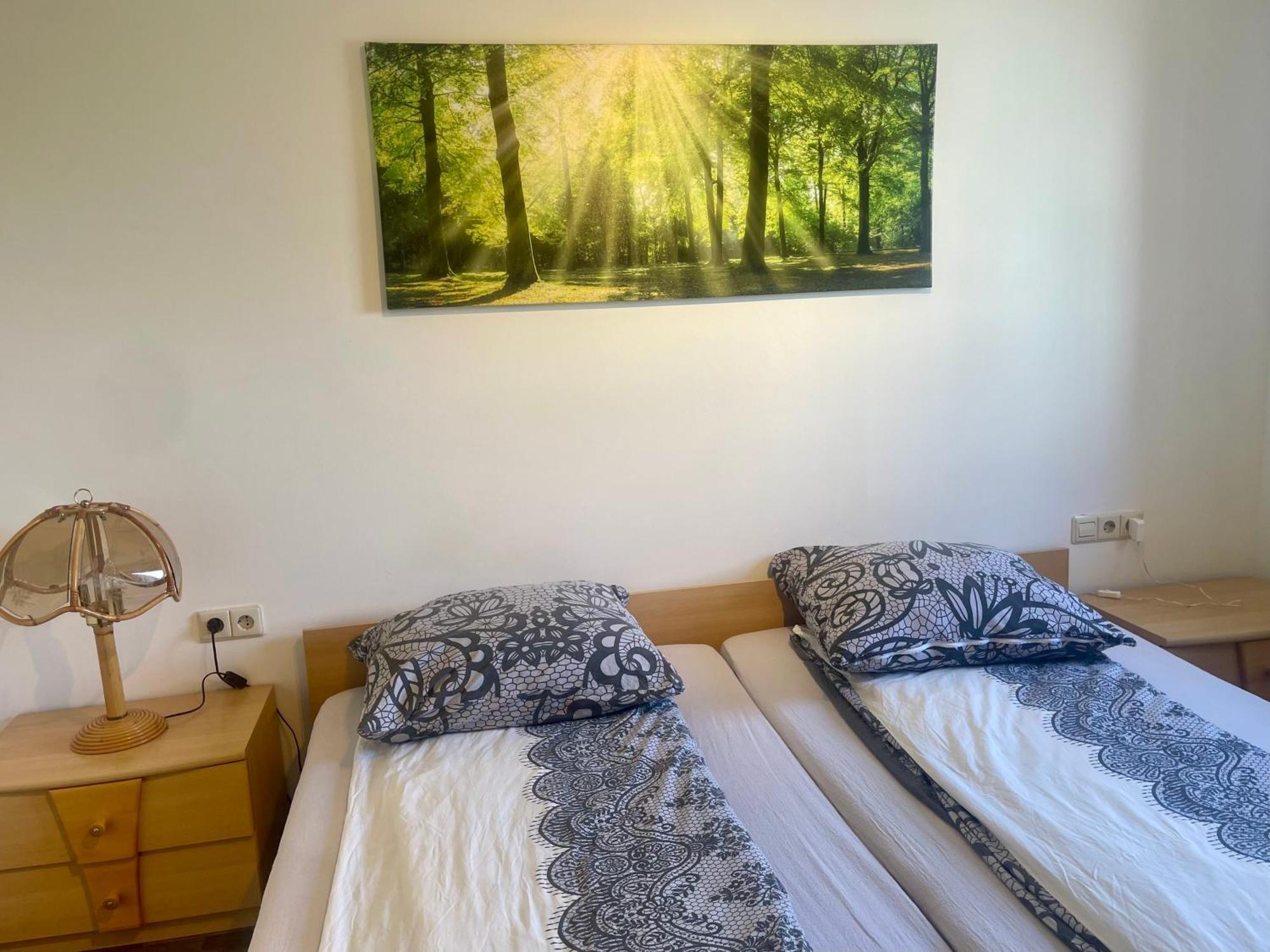 Wunderschoenes Apartment In Der Goldstadt Pforzheim Eksteriør billede